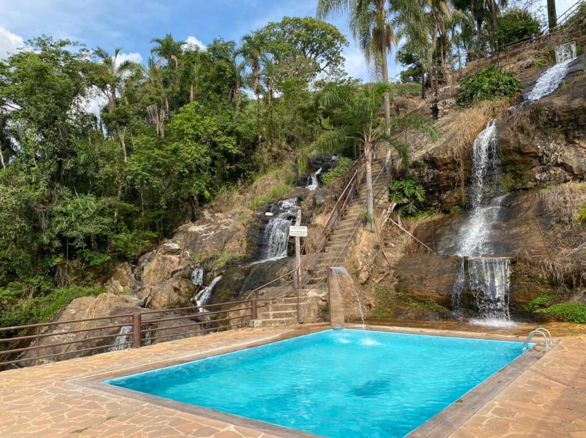 Cachoeira Dos Sonhos * Serra Negra (Sao Paulo)